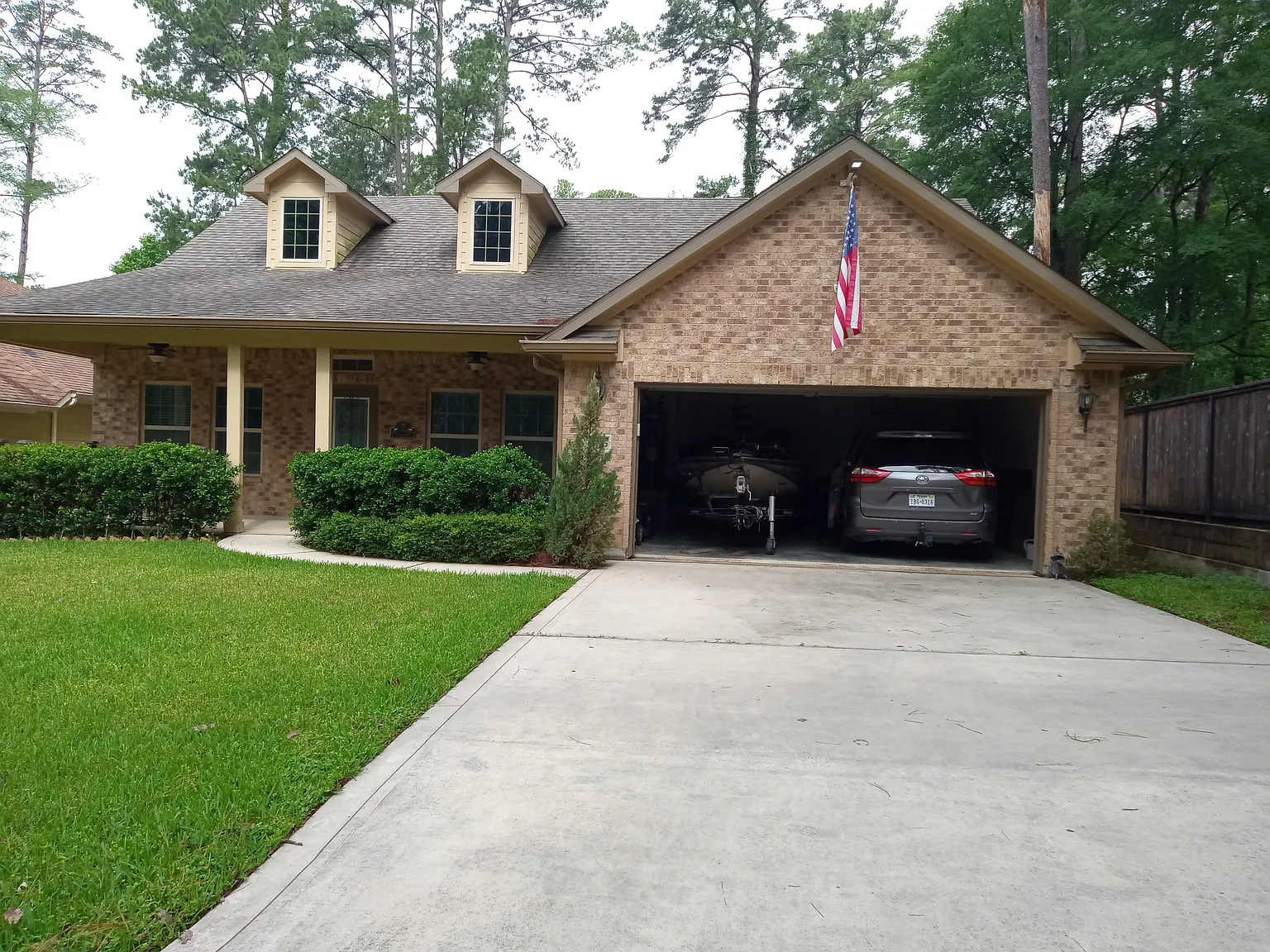 4 bed, 2023 sqft, $2,200 — Photo 1