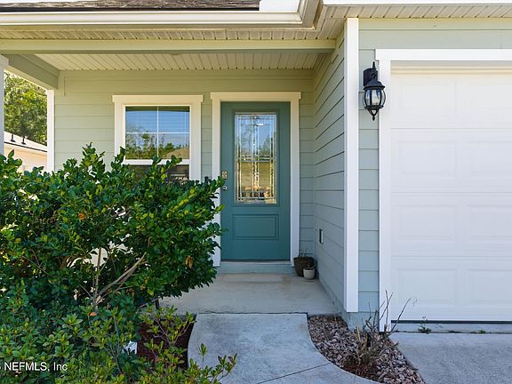 3rd image of 65672 EDGEWATER Drive