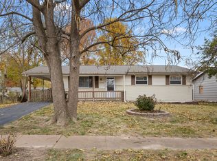 2770 Benne Dr, Florissant, MO 63031