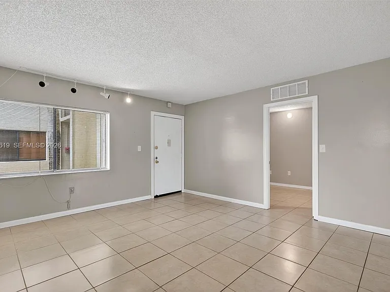 8065 SW 107th Ave #106 — Photo 9