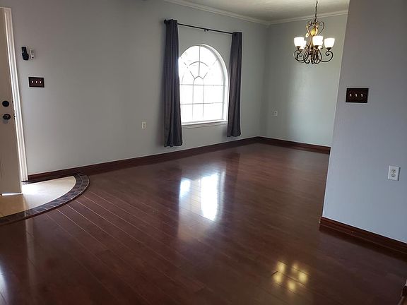 5th image of 2335 Lillie St
