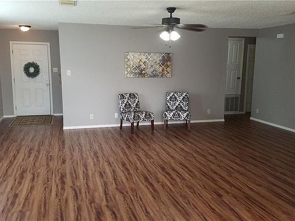 5th image of 830 Willow Xing