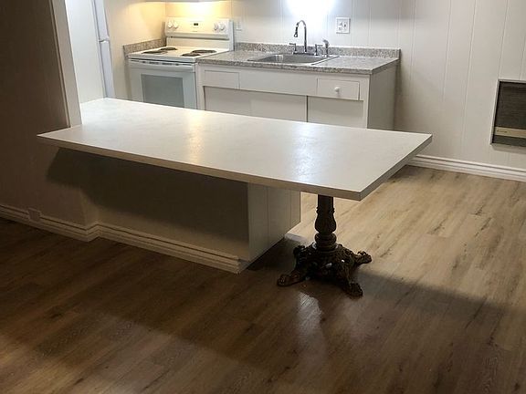 5th image of 4100 E Broadway #3