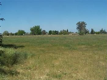 5th image of 1546 S Blythe Ave