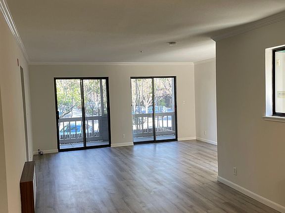4th image of 1228 University Dr