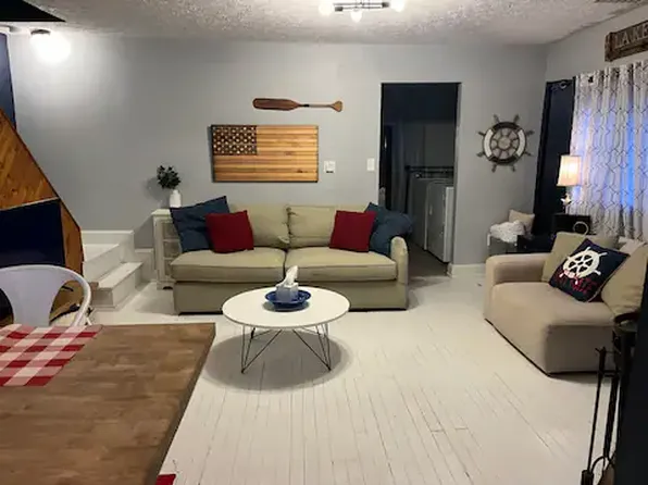 228 Gable Ave, Akron, OH 44319