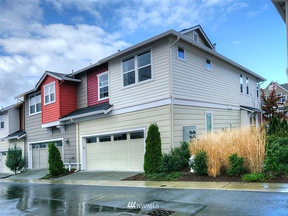 4th image of 1427 NE Park Dr
