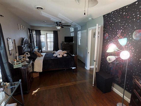 5th image of 4007 Court Ave