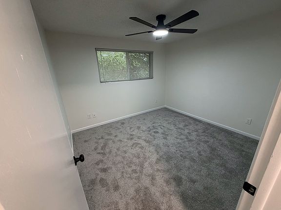 4th image of 1302 E 16th St APT 3