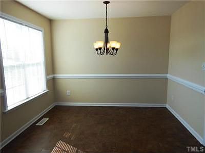 5th image of 61 Freebird Ct