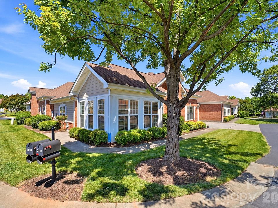 1st image of 2118 N Castle Ct