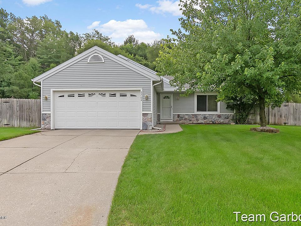 1st image of 5704 Gatewood Dr SE