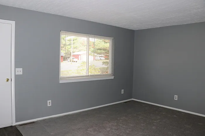 1596 Lake St — Photo 13