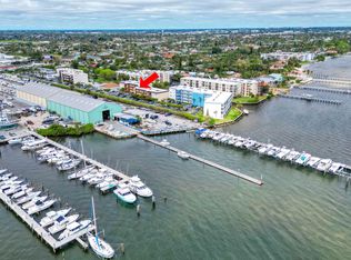 200 Waterway Dr S APT 306, Lantana, FL 33462