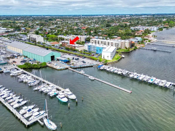 200 Waterway Drive S #306, Lantana, FL 33462