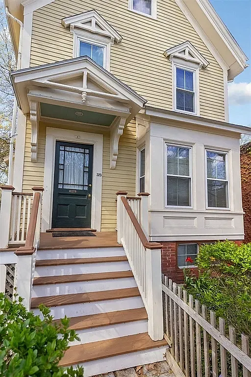 3 bed, $4,500 — Photo 1