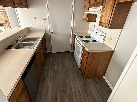 5th image of 5116 Trail Dust Ln