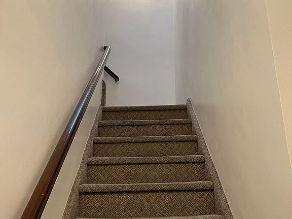 3rd image of 8623 25th Ave Floor 2