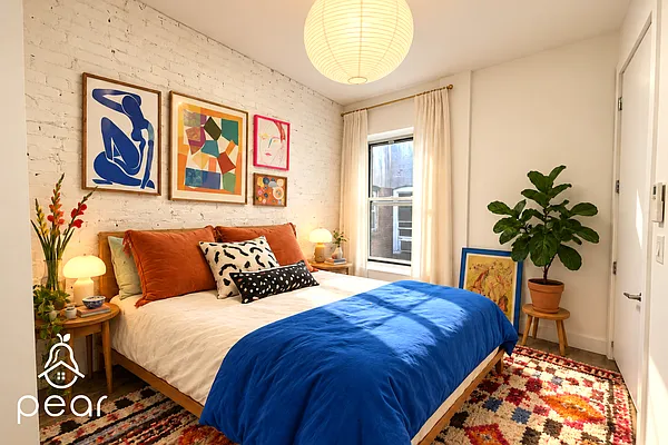 Bedroom, photo 1