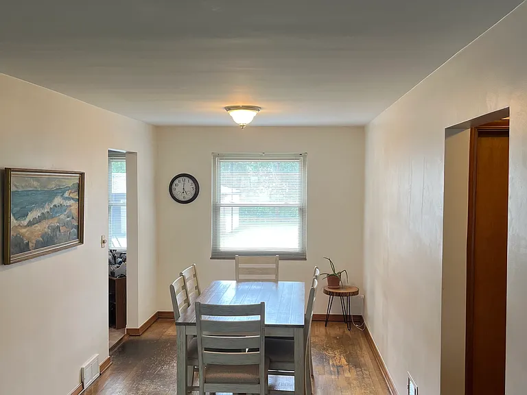 1415 Broadview Ave #B — Photo 2