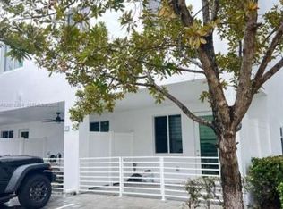 10229 NW 64th Ter, Doral, FL 33178