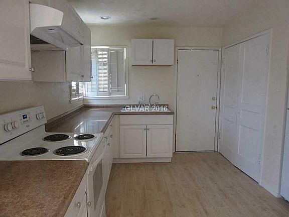 2nd image of 1325 E Oakey Blvd #0