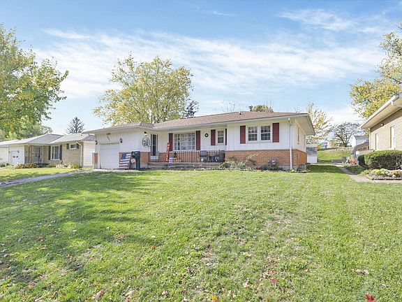 4th image of 505 Woodland Dr