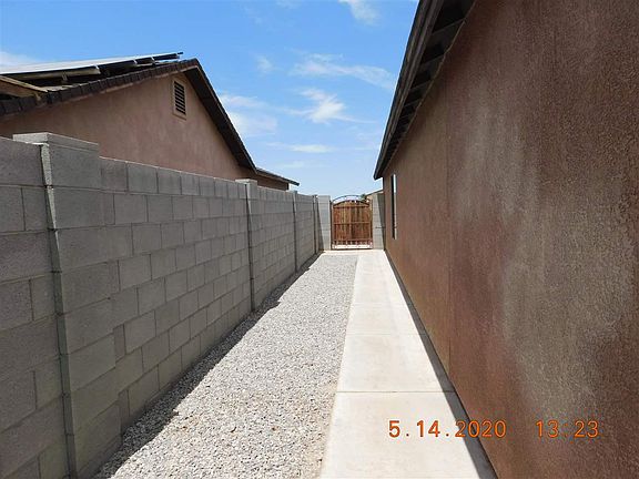 4th image of 1823 E San Pedro St