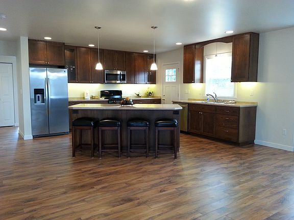 Custom kitchen cabinets
