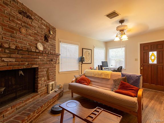 4th image of 10203 Mount Gleason Ave