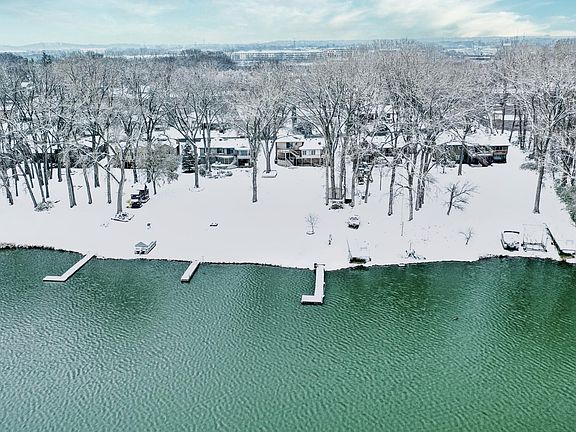 2nd image of 1114 Pike Lake Cir