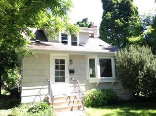 1343 Goodrich Ave, Saint Paul, MN 55105