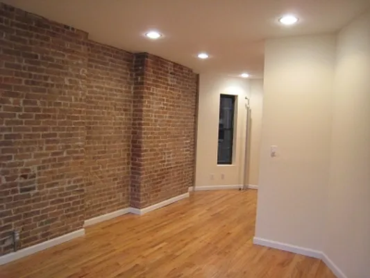 Rented by Citi Habitats | media 9