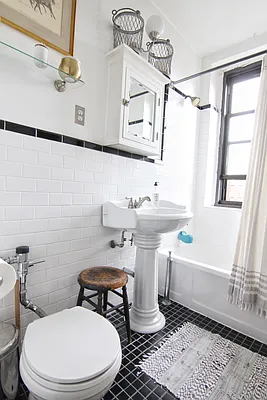 Rented by Coda Real Estate NYC | media 23