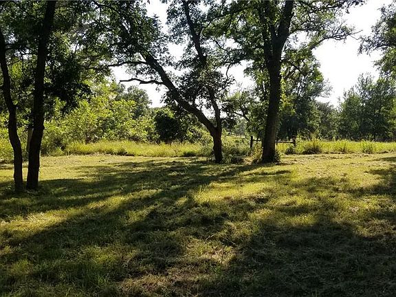 5th image of 740 Buffalo Trl
