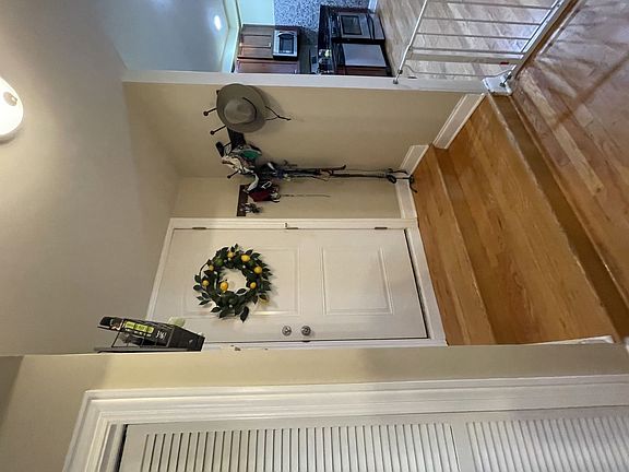3rd image of 3516 W Leland Ave #G