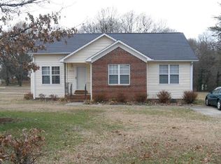 3224 Creek Ridge Rd, Greensboro, NC 27406