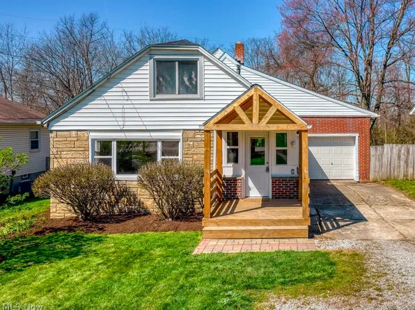 264 1st St, Wadsworth, OH 44281