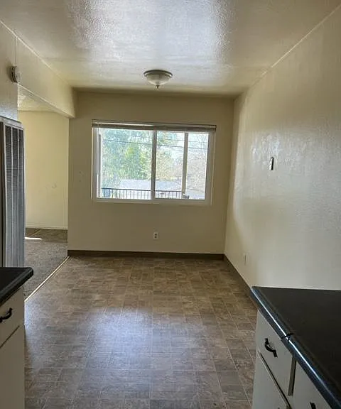 720 Plumas Ave — Photo 7