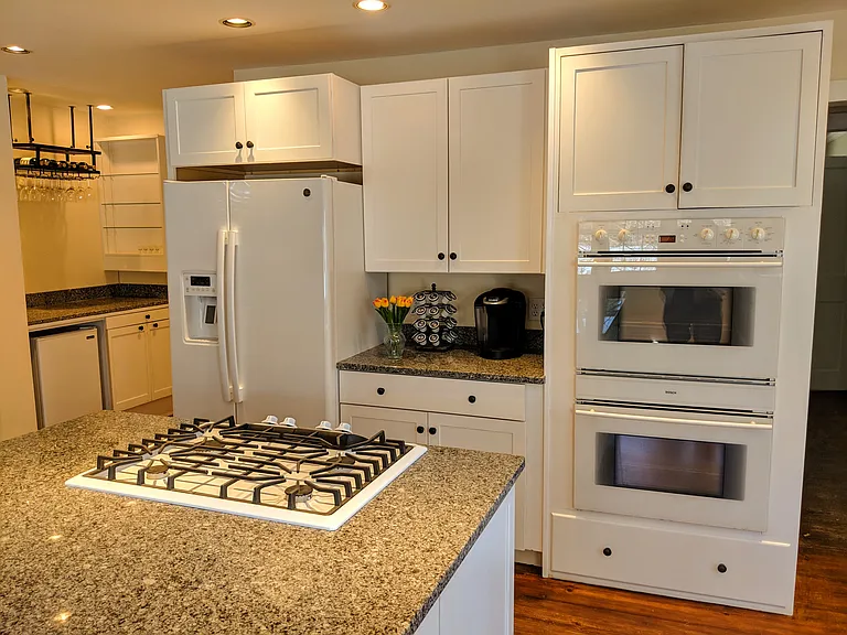 9 Island St #B — Photo 11