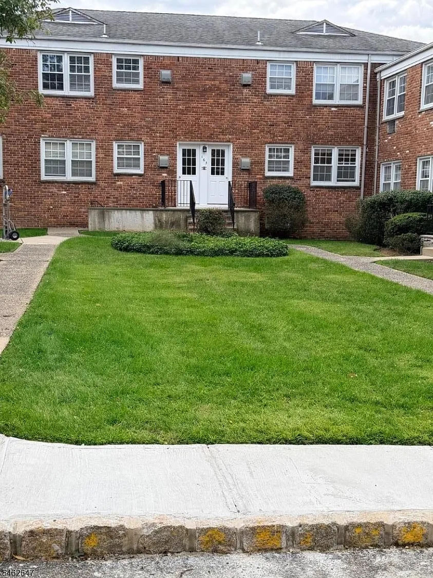 1 bed, 1.0 bath, $2,200 — Photo 3