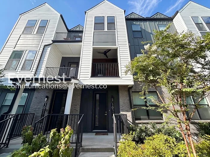 4 bed, 4.5 bath, 3171 sqft, $3,345 — Photo 1