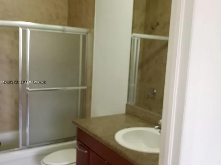 7427 NW 181st Ter #7427 — Photo 19