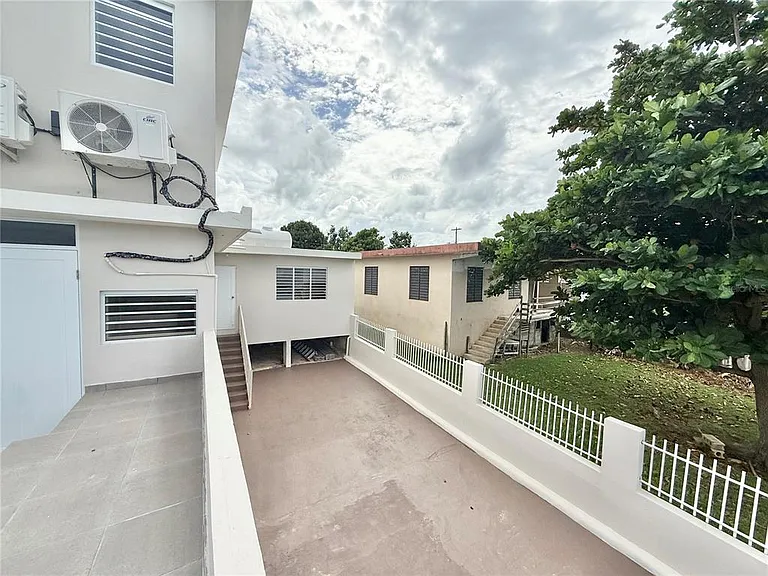 1 Sector — Photo 33