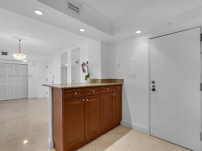 2333 Brickell Ave #1109 — Photo 16