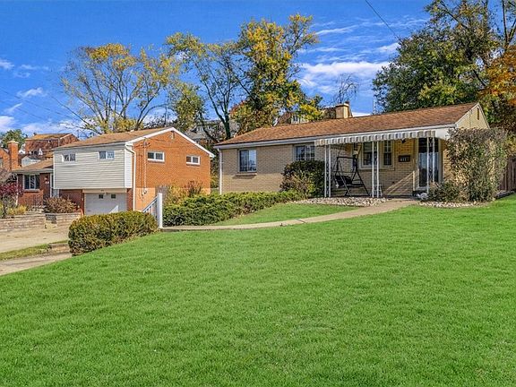 2nd image of 411 College Park Dr