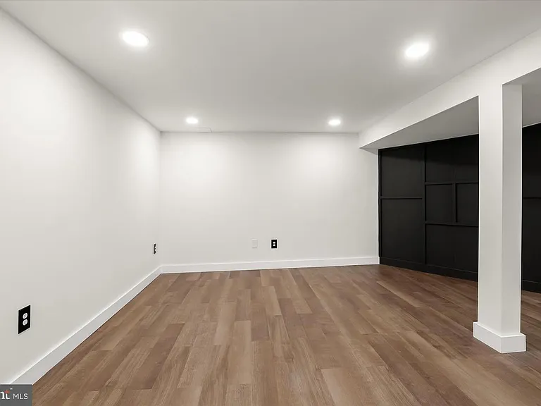 517 Winters Ln — Photo 26