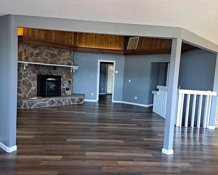 2453 Stephanie Ln — Photo 10