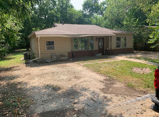 1104 Locust St, Gainesville, TX 76240