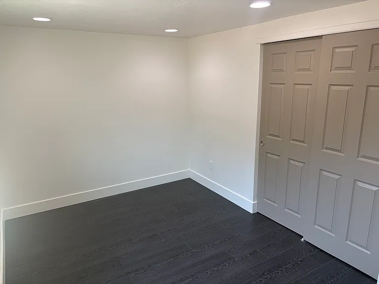 S 1680 E — Photo 16